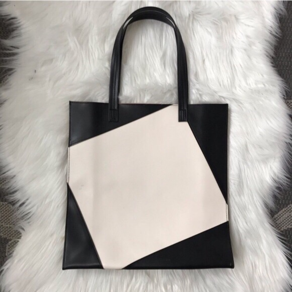 Open ceremony Estée Lauder tote
